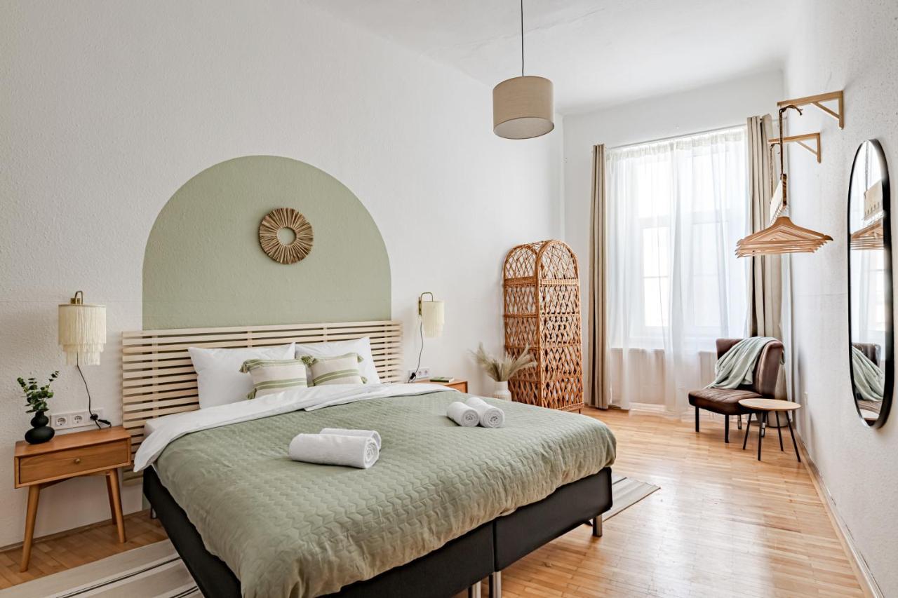 Blue Peace Downtown Apartment Budapest Exterior foto